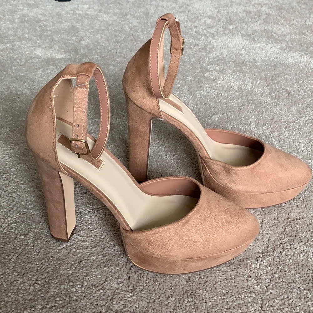Forever 21 5” Heels Ankle Strap Chunky Pumps 8 - Picture 1 of 8